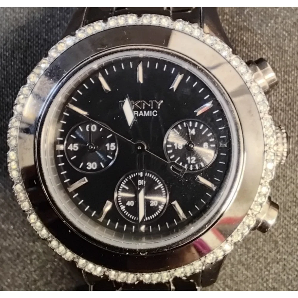 DKNY Men's Wrist Watch Ceramic and Stainless Steel Black w/ Crystals #Z5863